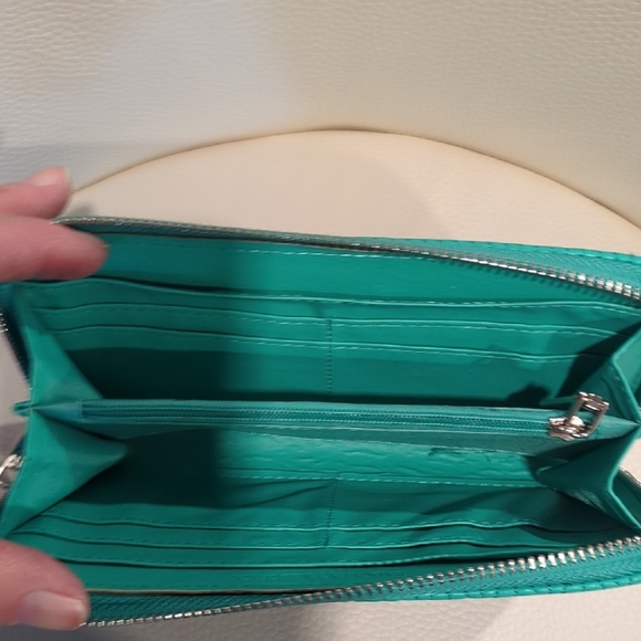 Badgley Mischka Turquoise Quilted Wallet - Picture 4 of 5